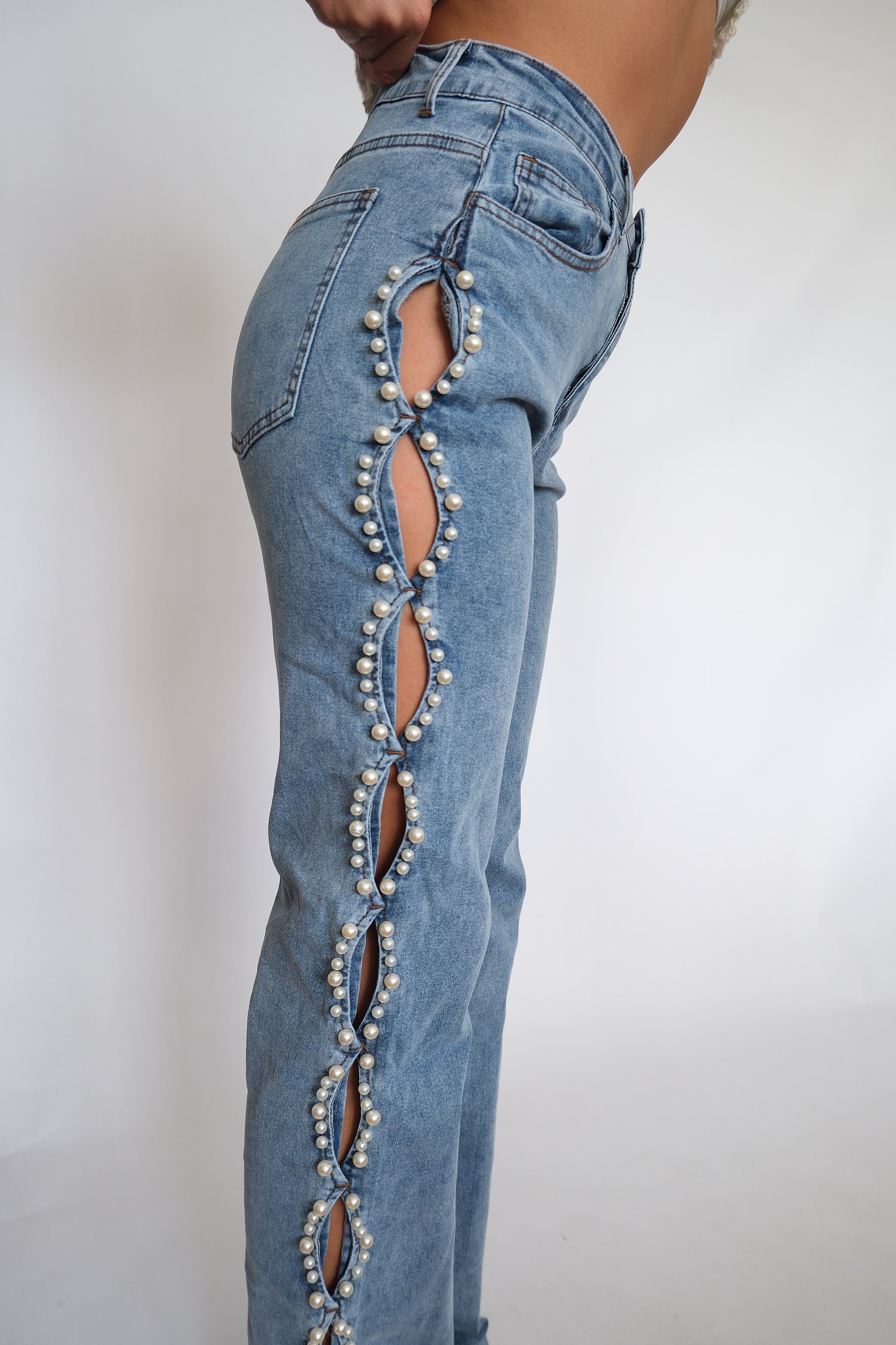 Pearl Cut-Out High-Waisted Straight Jeans